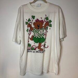 Vintage St Patricks Day Cute Teddy Bear Clover T-Shirt Glitter Detail St Paddys